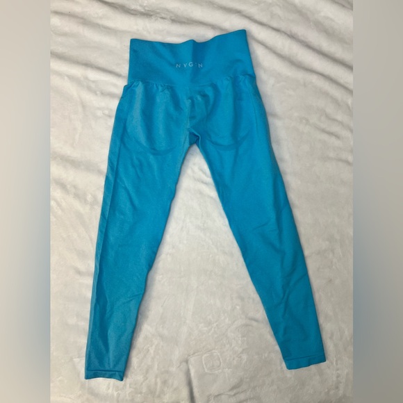 NVGTN AQUA CURVE SEAMLESS LEGGINGS SIZE M - Picture 2 of 2